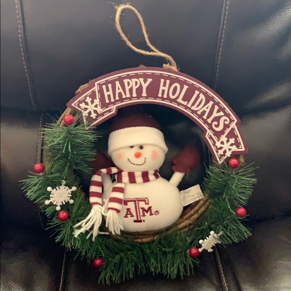 Texas A&M plushy snowman holiday wreath